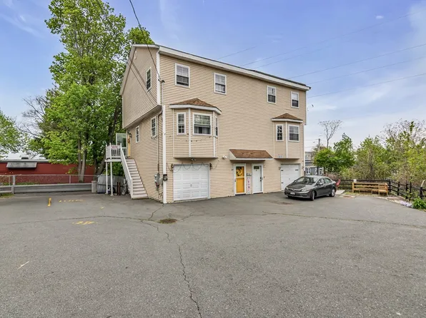 14 Tyler St #1, Lawrence, MA 01843