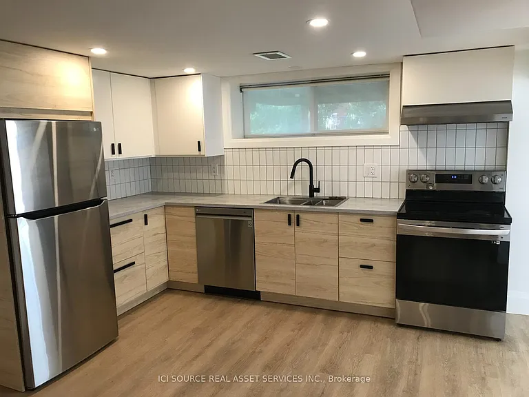 69 Paulart Dr #LOWER LEVEL — Photo 11