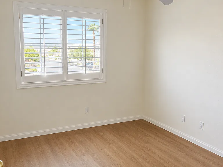 10401 Rising Harbor Ave — Photo 13