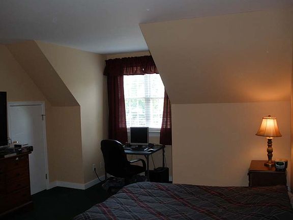 3rd image of 9479 Manorwood Dr