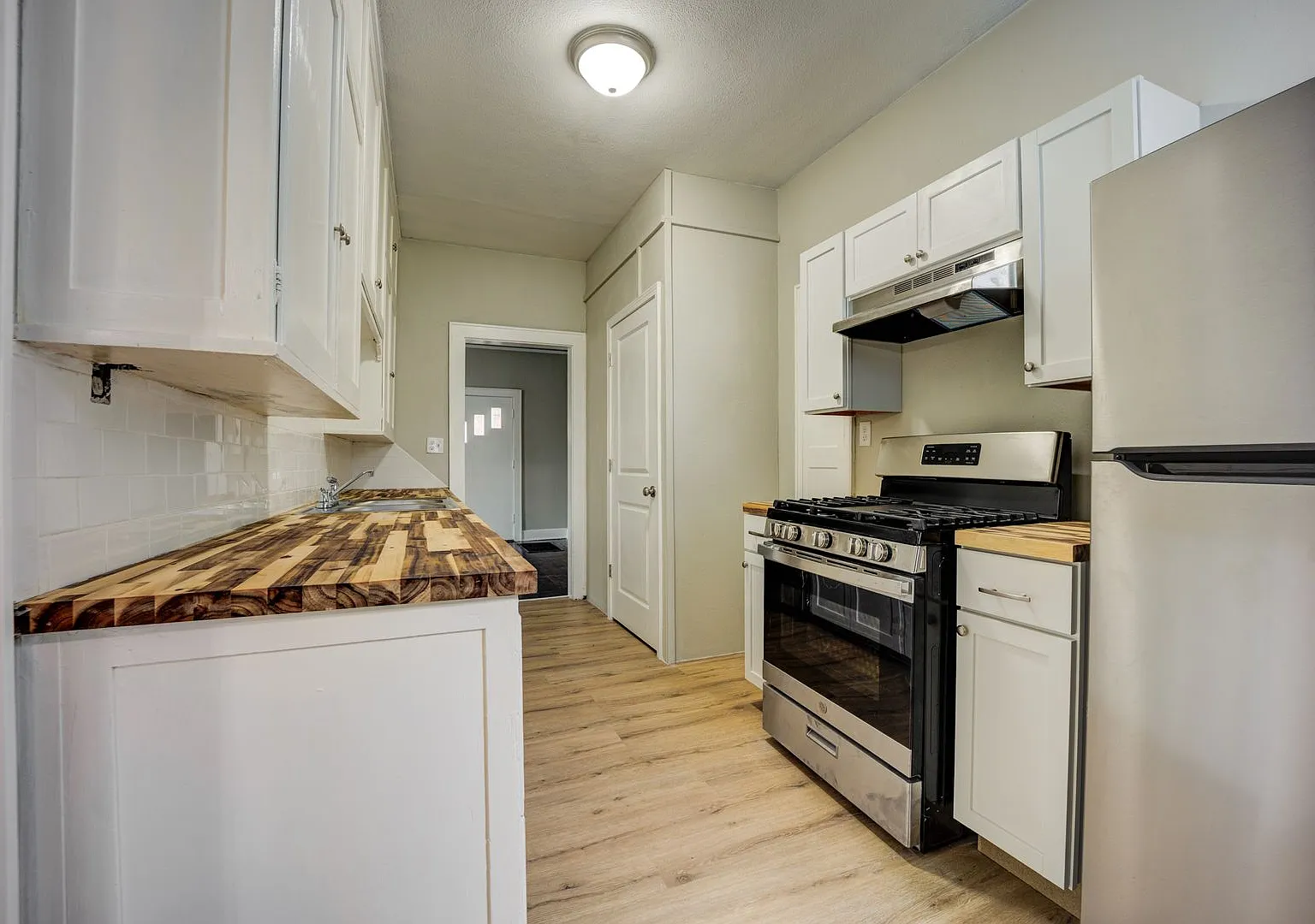 SF-065-16 & 18 North 15th Street Duplex — Photo 3