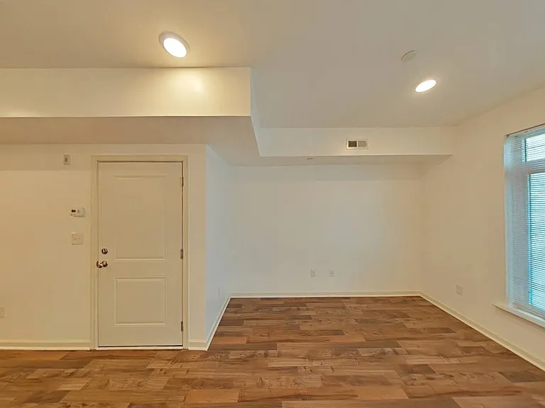 6619 Ridge Avenue — Photo 18