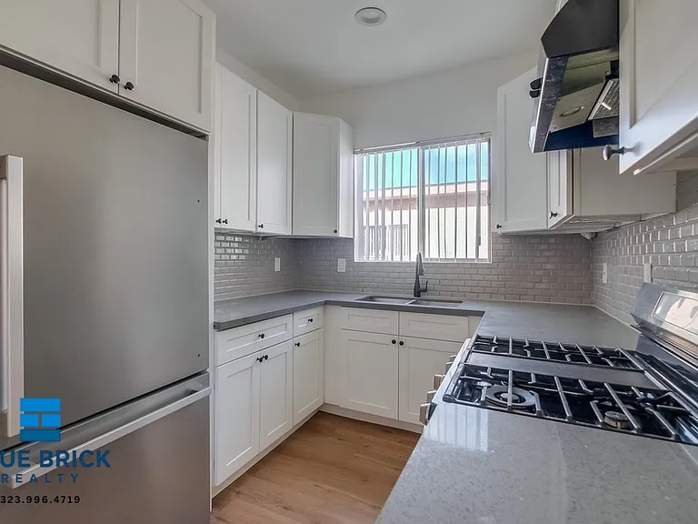 5312 Corteen Pl #16 — Photo 16