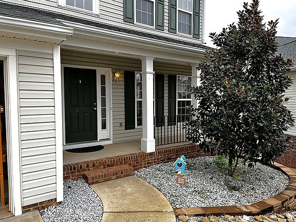 2nd image of 255 Highgate Cir