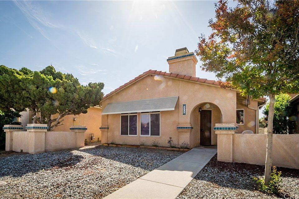 1st image of 378 Reposo St