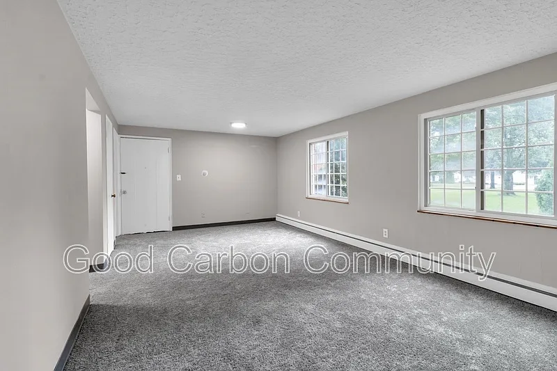 315 Beattie Ave #2