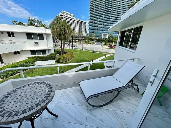 4th image of 10190 Collins Ave APT 201