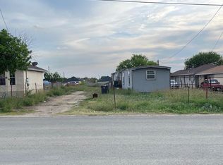 95 Ranchitos Rd, Eagle Pass, TX 78852