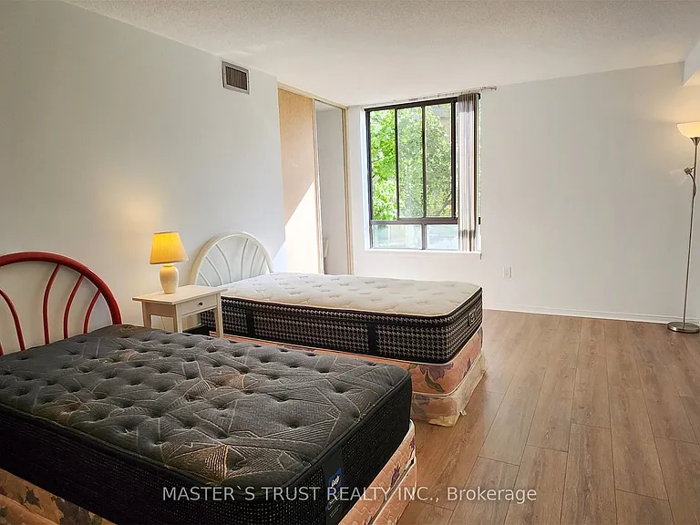 195 Saint Patrick St #404B — Photo 28