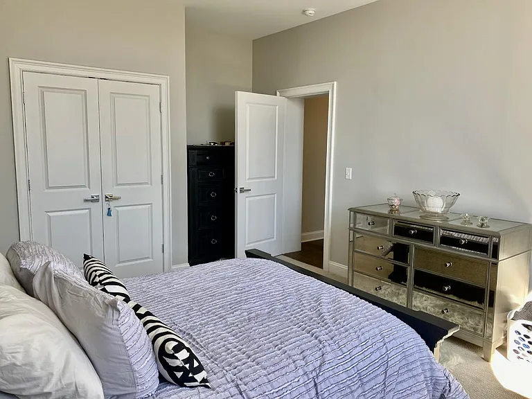 77 Van Dam St #302 — Photo 22