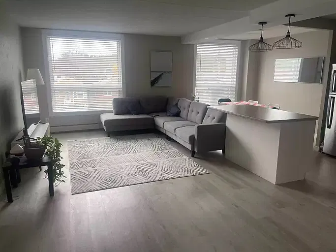 2 bed, 1.0 bath, 1000 sqft, $1,995 — Photo 1