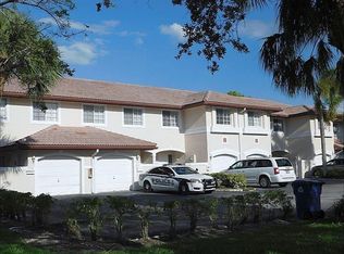 8985 NW 38th Dr, Pompano Beach, FL 33065