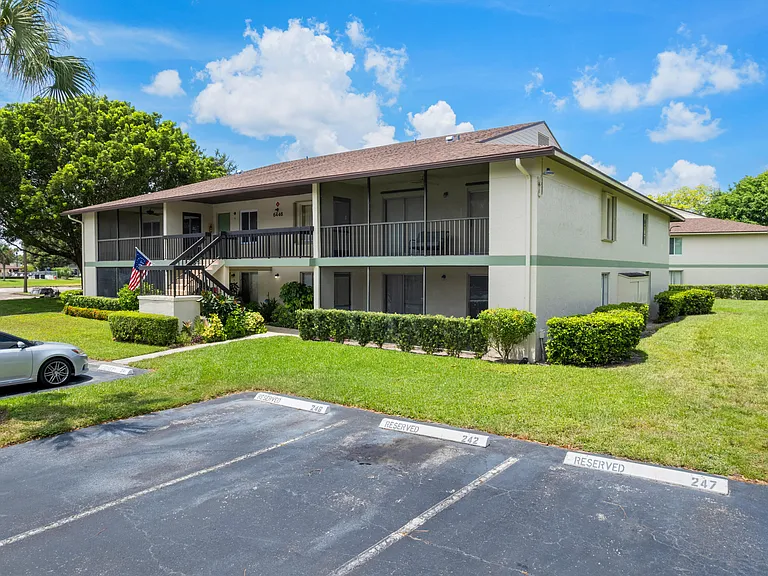 6446 Chasewood Dr #B — Photo 21