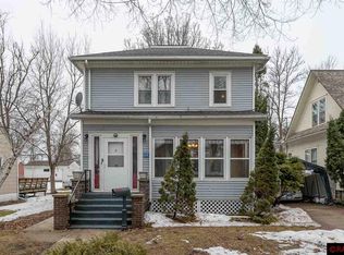 214 2nd St S, Waterville, MN 56096