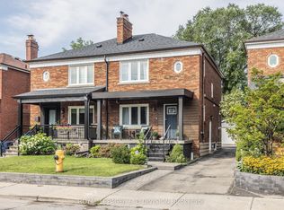 6 Lankin Blvd, Toronto, ON M4J 4W8
