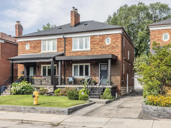 6 Lankin Blvd, Toronto, ON M4J 4W8