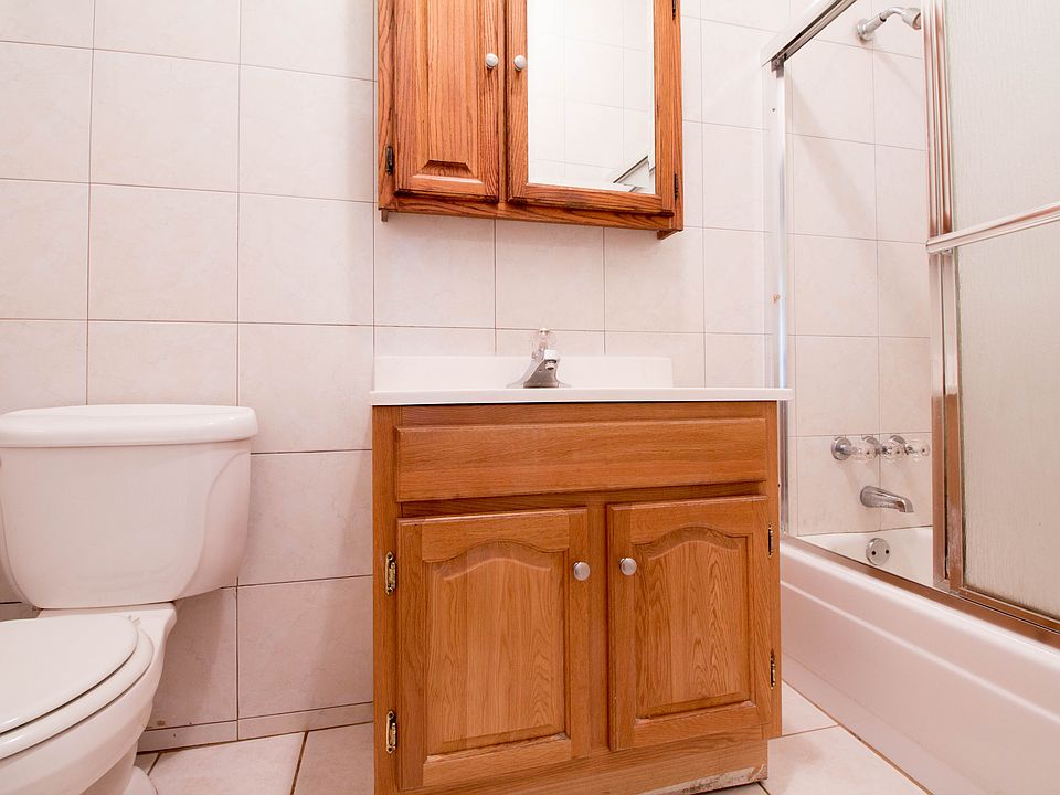 2nd image of 6088 69th Ave APT 2