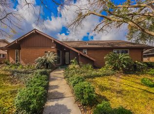 9706 Oasis Dr, Houston, TX 77096