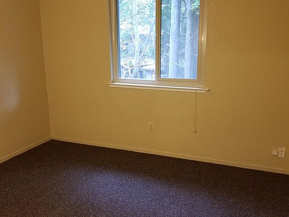 Second upstairs bedroom. Medium size