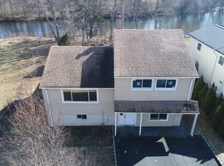 14 Riverside Dr, Denville, NJ 07834