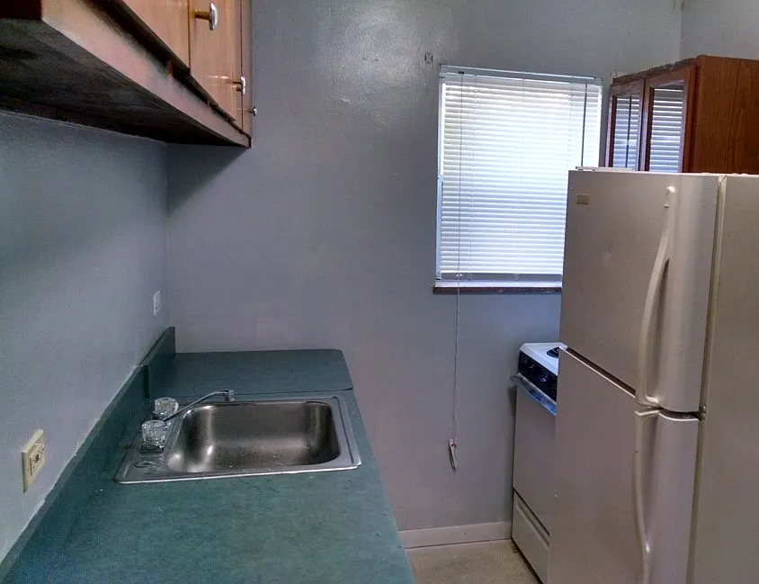 Wilshire 700 - 5 — Photo 3