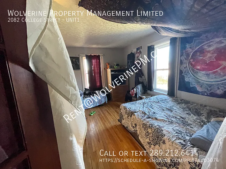 2082 College St #1 — Photo 4