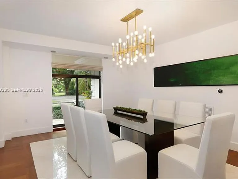 3425 Alhambra Cir — Photo 21