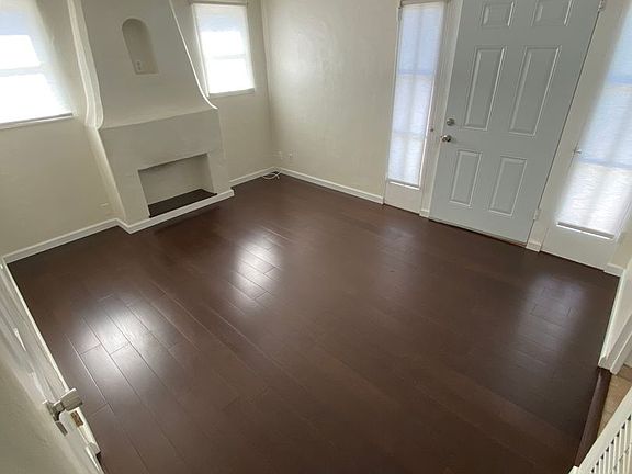 2nd image of 1424-1426 Gillespie St #1426-A