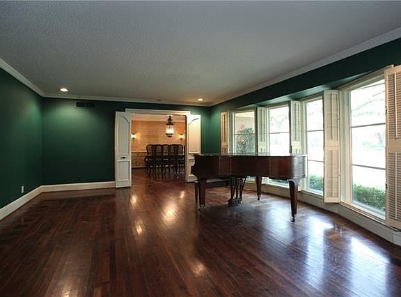 2nd image of 13379 Meadowside Dr