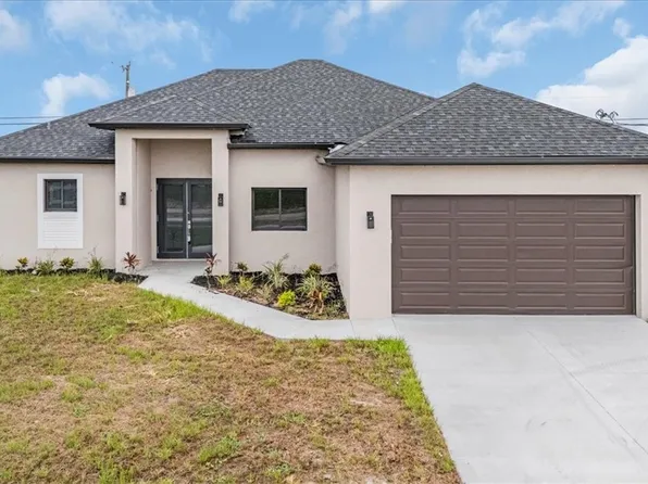 305 Diplomat Pkwy E, Cape Coral, FL 33909