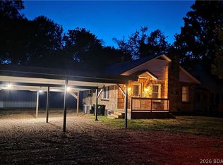 203 S Hunter St, Versailles, MO 65084