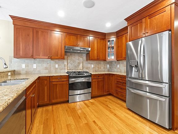 4th image of 192 Boston Post Rd Unit 8