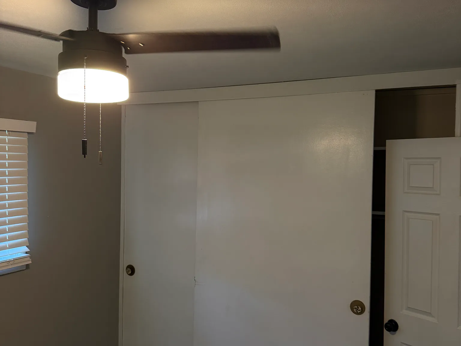 3 bed, 1140 sqft, $1,450 — Photo 3