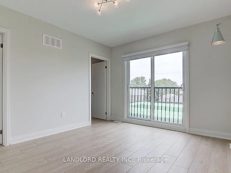 115 Livingstone Ave #UPPER — Photo 34