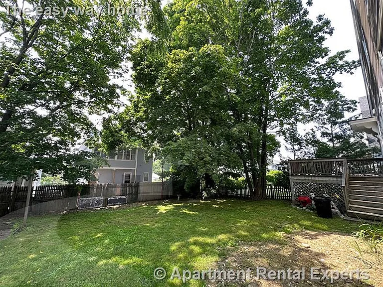 35 College Ave — Photo 11