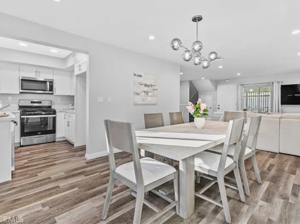 1881 Alpha Rd APT 8, Glendale, CA 91208