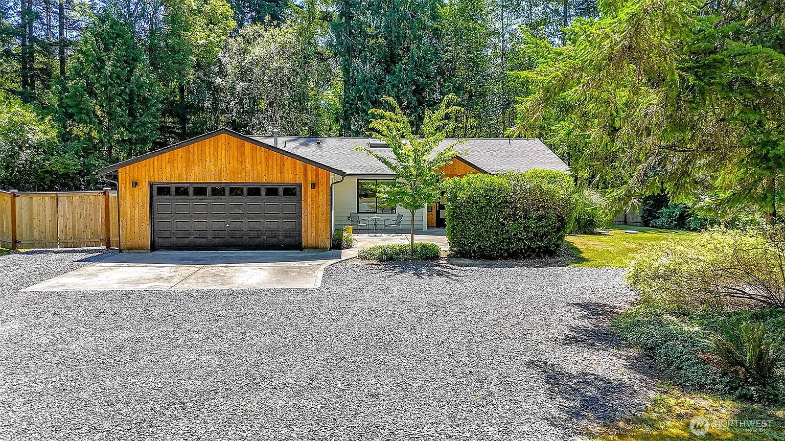 5120 Puget Road NE photo 1
