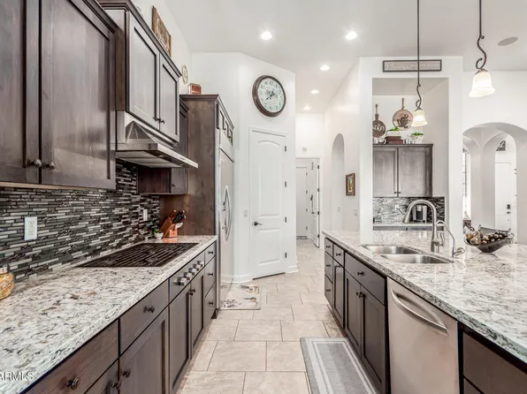 8446 E LAUREL Street, Mesa, AZ 85207