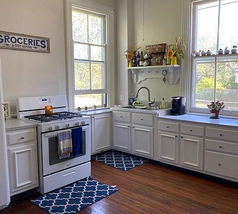 5th image of 1812 Greenup St #1