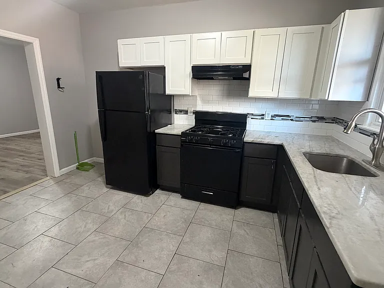 352 Broadway #1F — Photo 2