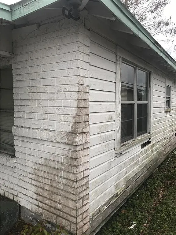 3 bed, 1.0 bath, 1084 sqft, $800 — Photo 4