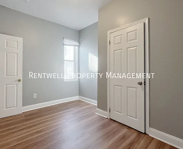 1614 Edgley St — Photo 14