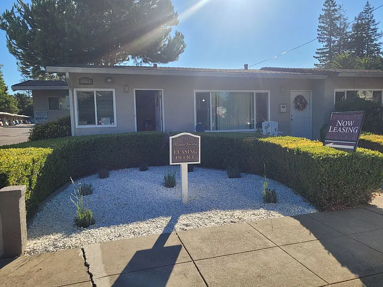 All Single Story Apartment Community — Photo 48