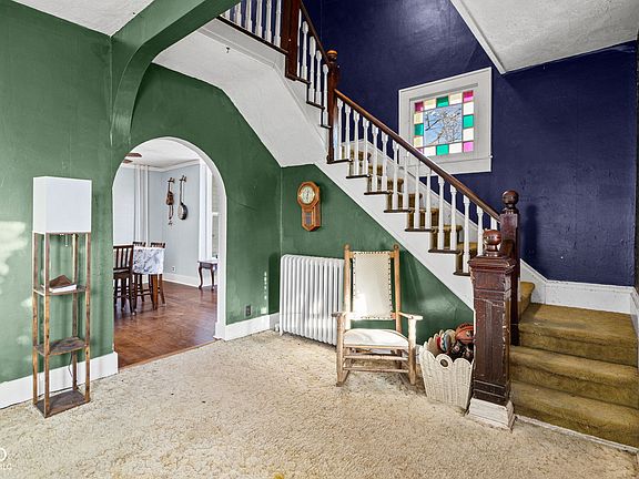 4th image of 310 Lincoln St