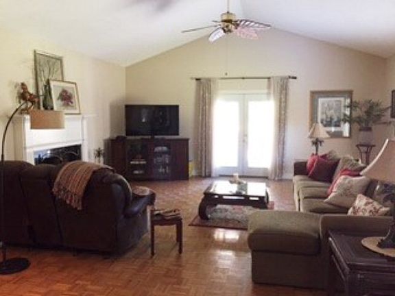 5th image of 8 N Bellemeade Dr