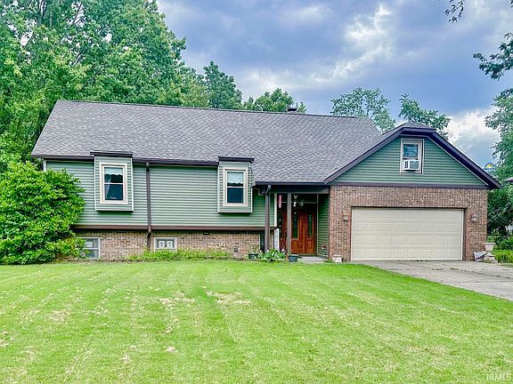2nd image of 207 Vermont Dr