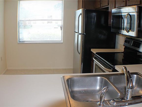 3rd image of 311 Windward Pl #1