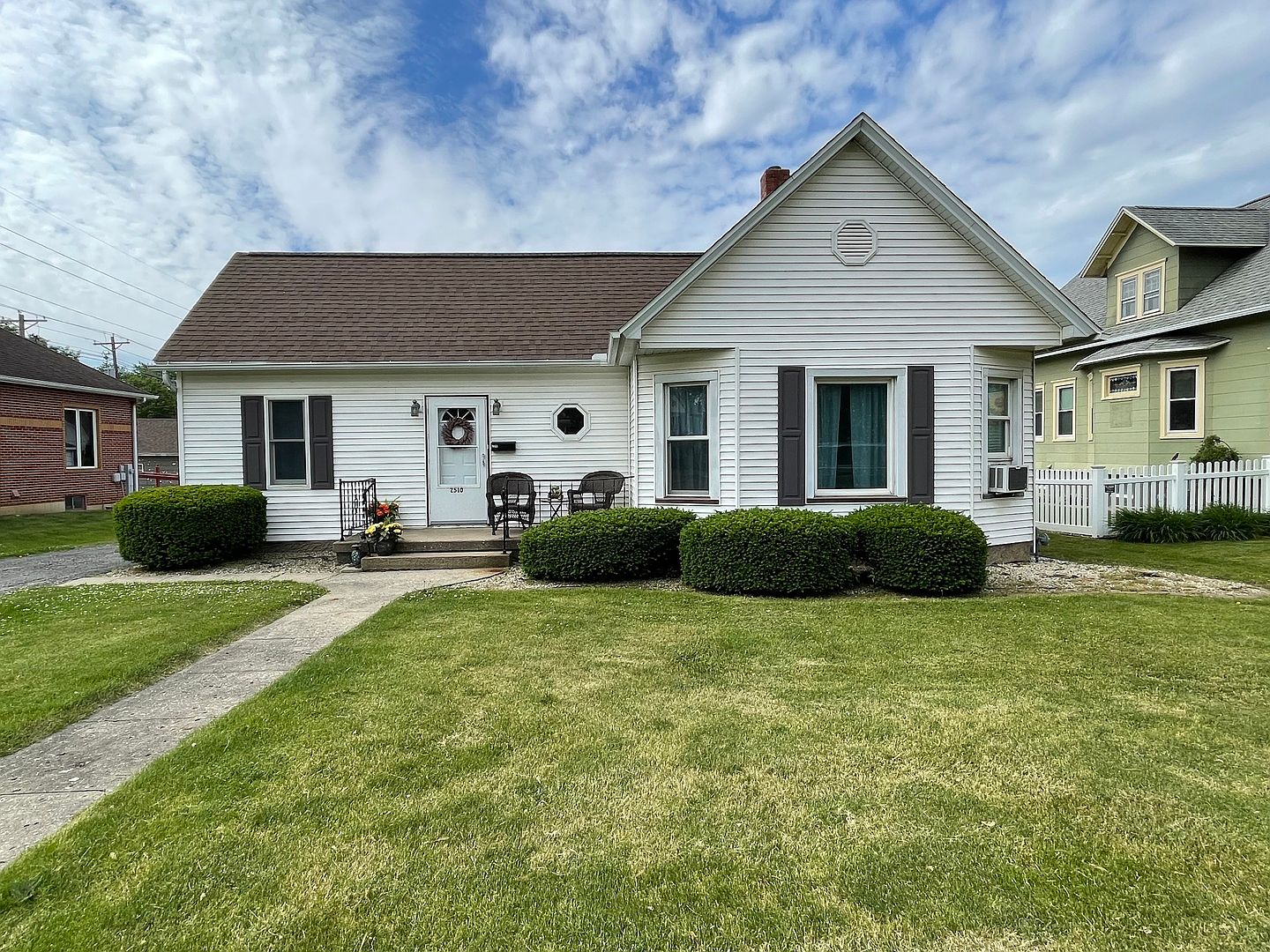 2510 4th St, Peru, IL 61354 Zillow