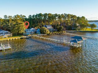 221 Creek Rd, Beaufort, NC 28516