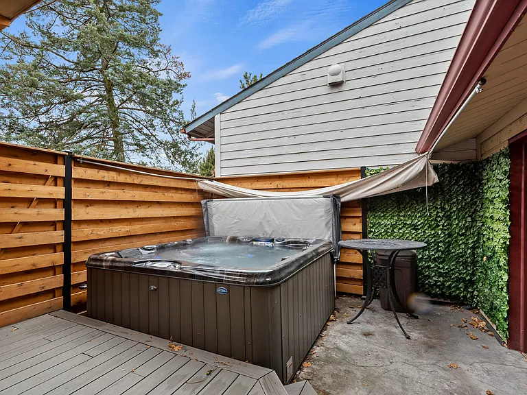 765 N Meaghan Pl — Photo 35